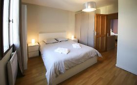 Maison Tendance Avec Jardin, Centre Village, Alpilles, Familles