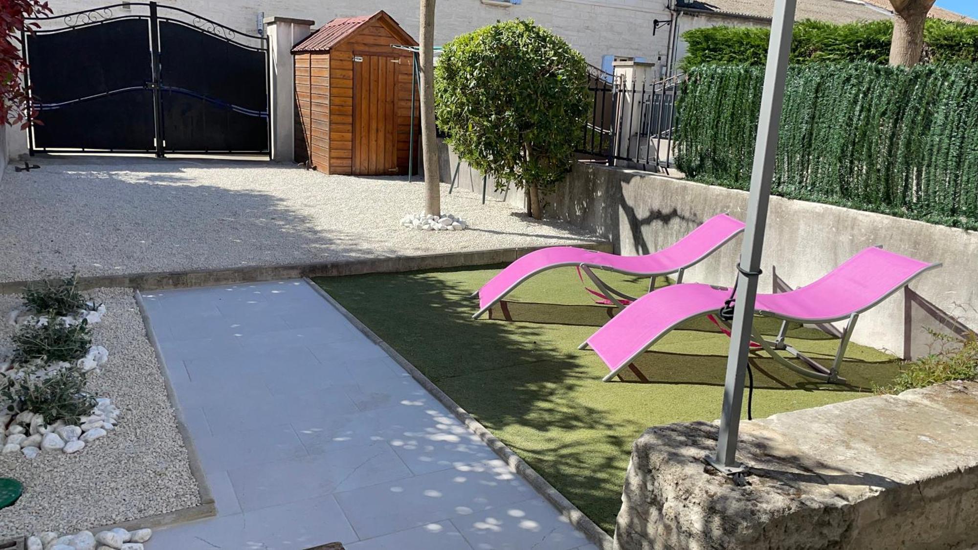 Maison Tendance Avec Jardin, Centre Village, Alpilles, Familles Eyragues Exterior foto